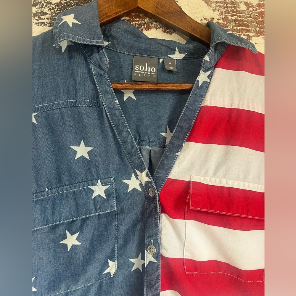 Soho NY&Co Americana Stars & Stripes Denim Button Down Shirt Patriotic Sz M - Picture 2 of 9